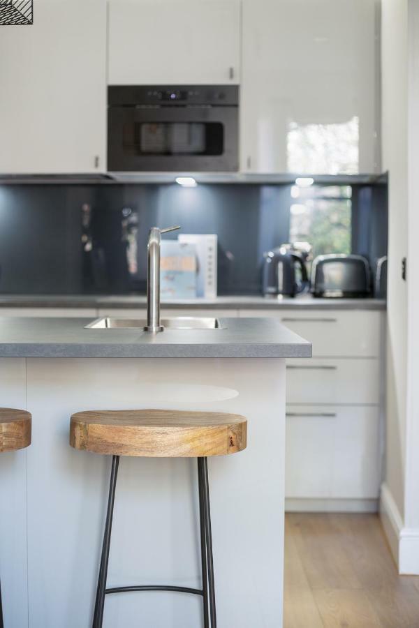 אדינבורו Holyrood Park City Centre Apartment מראה חיצוני תמונה